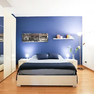 Chiara 34 - M4 Metro Blu Milan